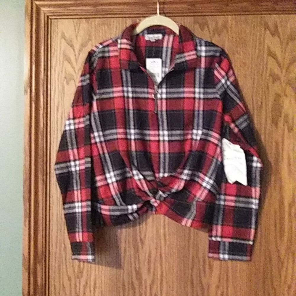NWT Women's Crave Fame by Almost Famous Checkered 1/4 Zip Flannel Pullover Top